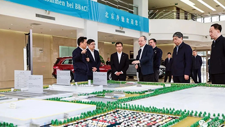 市委书记尹力调研抖圈集团：坚持聚焦主业，做好“高新特”文章